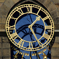 歴史ある大型置時計ホールクロックについて